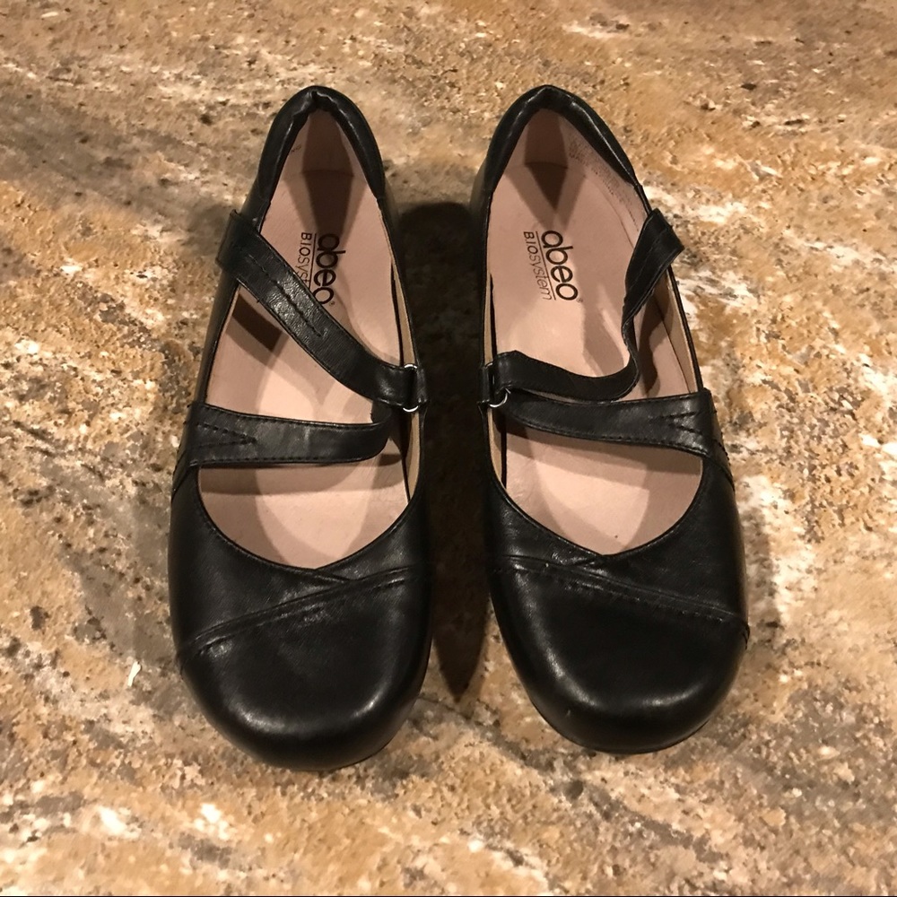 Abeo Black Shoes